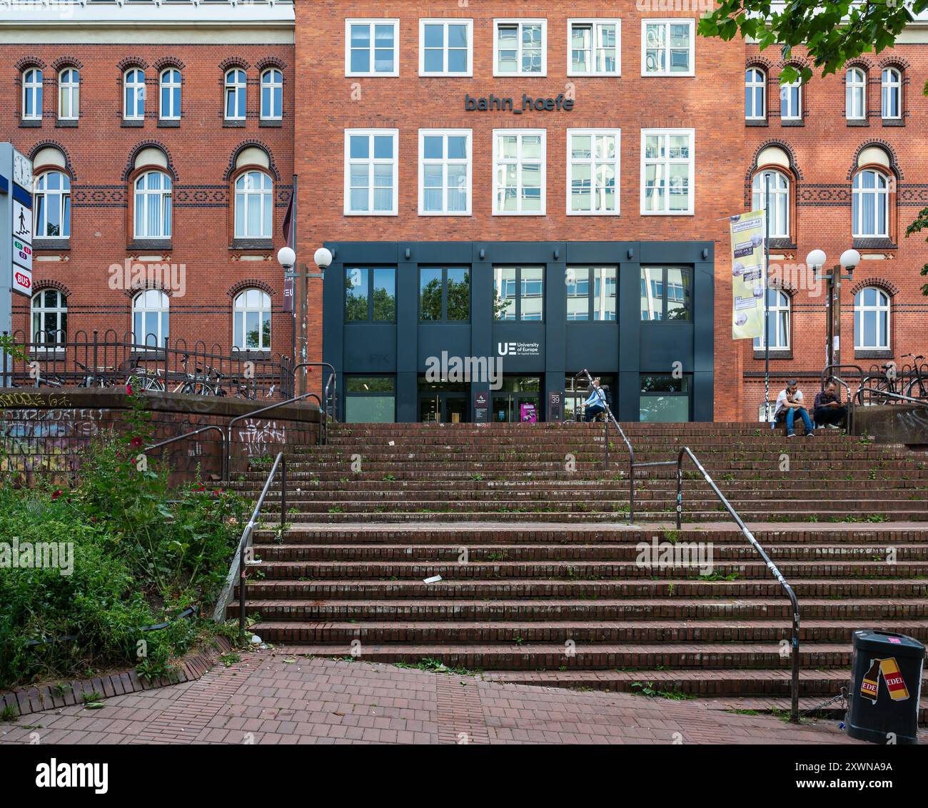 Hambourg, Allemagne, 18 juillet 2024 - façade de l'Université d'Europe, campus de sciences appliquées, appelé Bahn Hoefe Banque D'Images