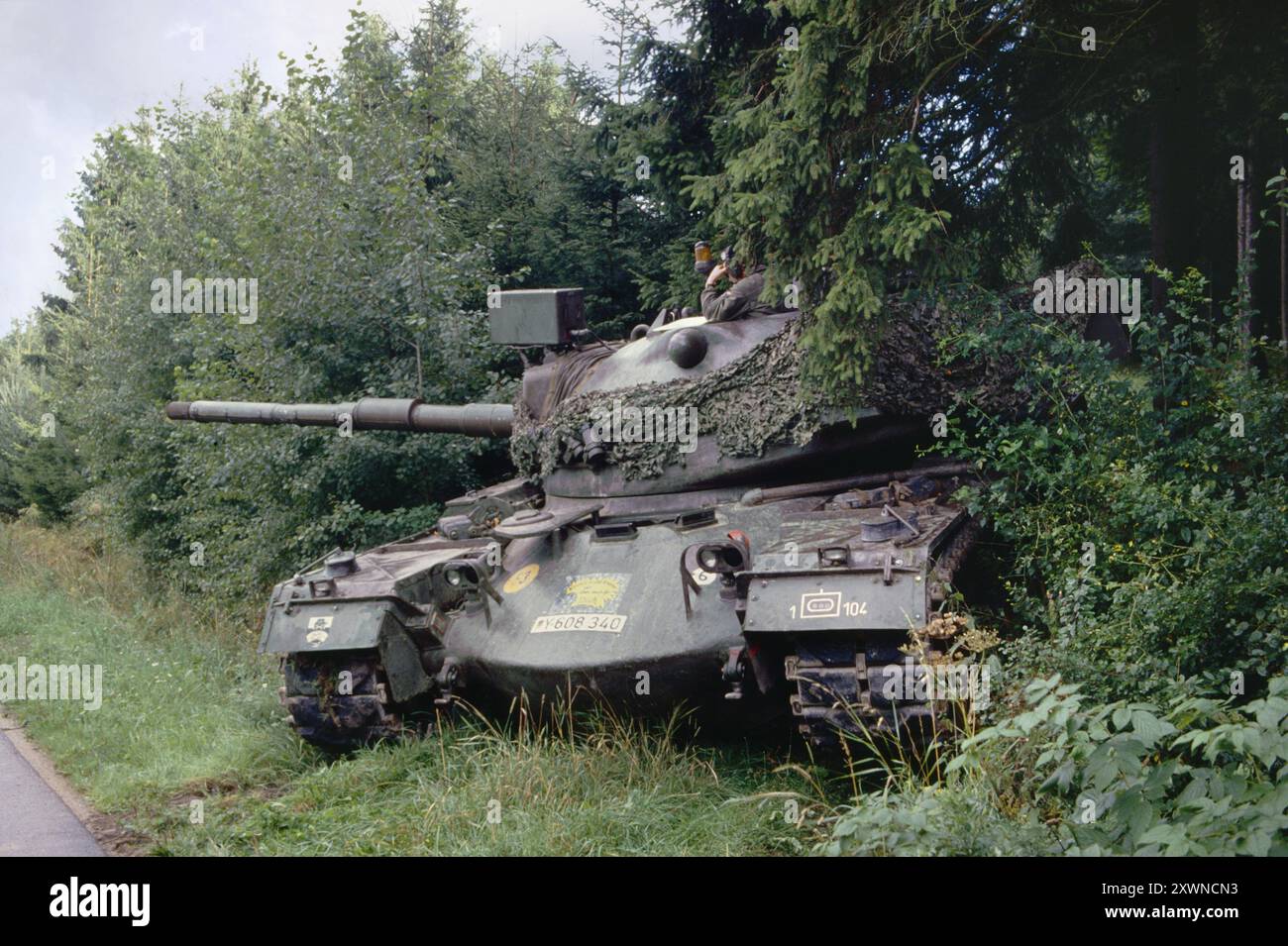 - Exercices de l'OTAN en Allemagne, M 48 Patton char de l'armée allemande (octobre 1985) - esercitazioni OTAN en Germanie, carro armato M 48 Patton dell'Esercito Tedesco (Ottobre 1985) Banque D'Images