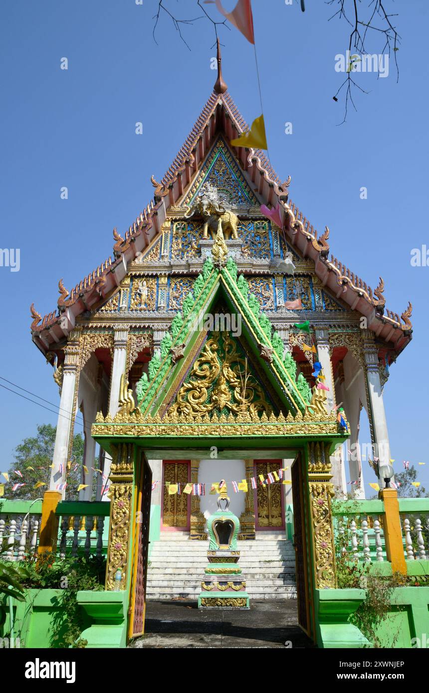 Wat Tham Khao Ito, Prachin Buri, Thaïlande, Asie Banque D'Images