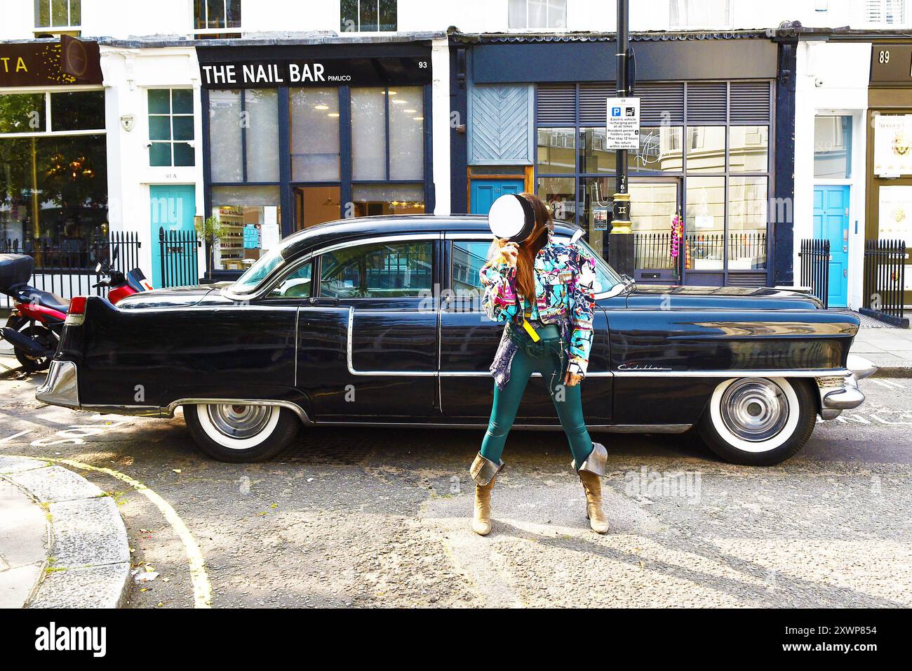 Artiste londonienne Julie Bloom Current Collection of Mixed Media Artworks, Londres, Royaume-Uni. Créditer PatPhoto/Alamy Stock Banque D'Images