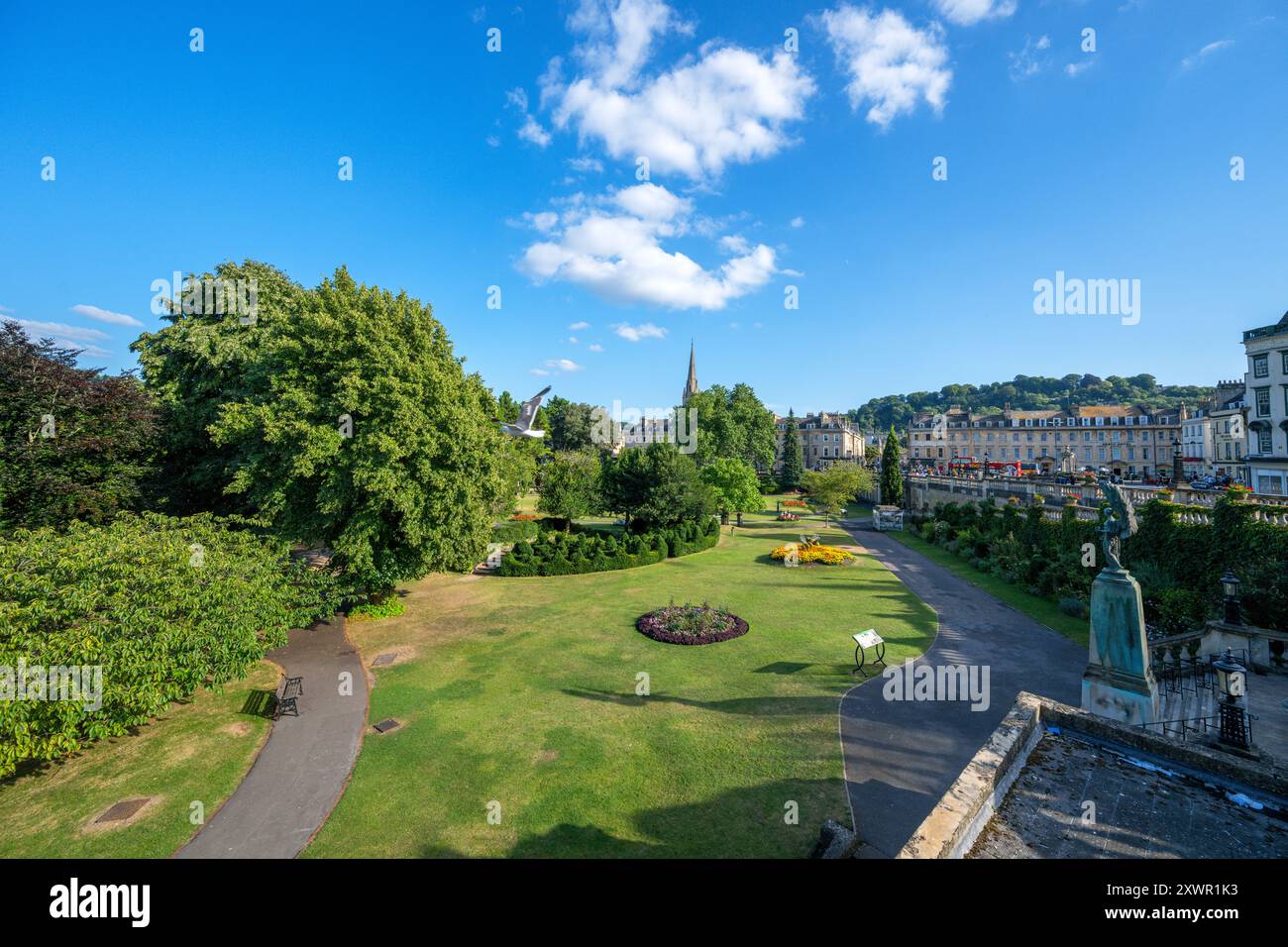 Parade Gardens sur les rives de la rivière Avon, Bath, Somerset, Angleterre, Royaume-Uni Banque D'Images