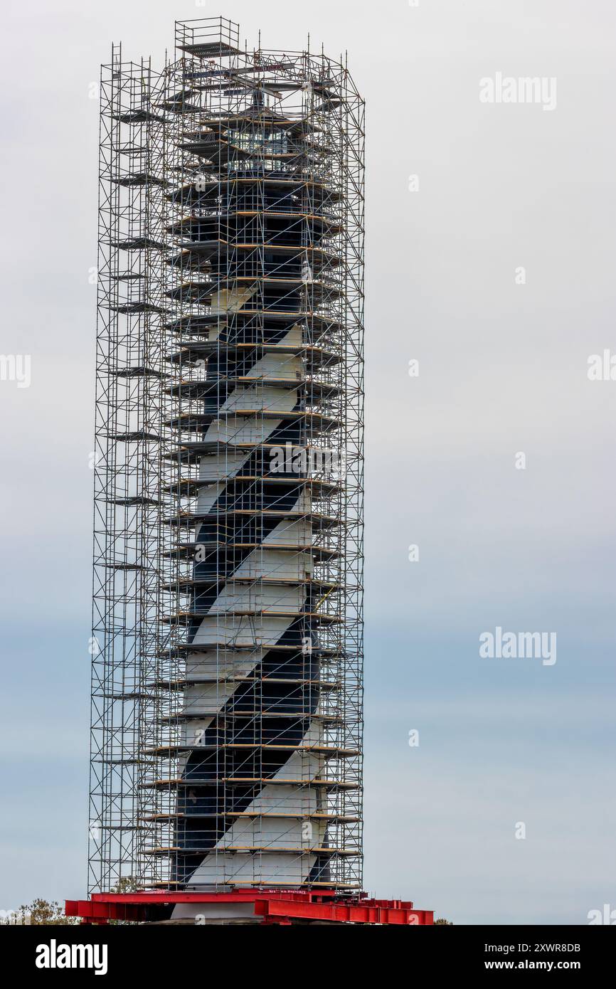 Restauration du phare de Cape Hatteras entouré d'échafaudages sur l'île de Hatteras à Buxton, Outer Banks, Caroline du Nord, États-Unis Banque D'Images