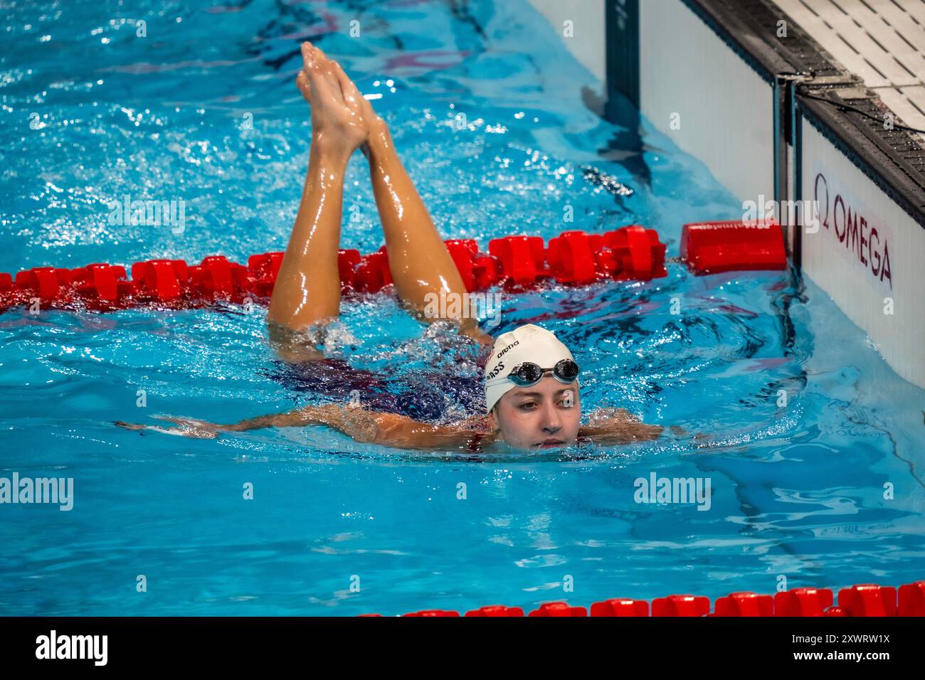 Kate Douglass (États-Unis) en compétition dans la manche individuelle du médaillé féminin de 200 mètres aux Jeux olympiques d'été de 2024. Banque D'Images