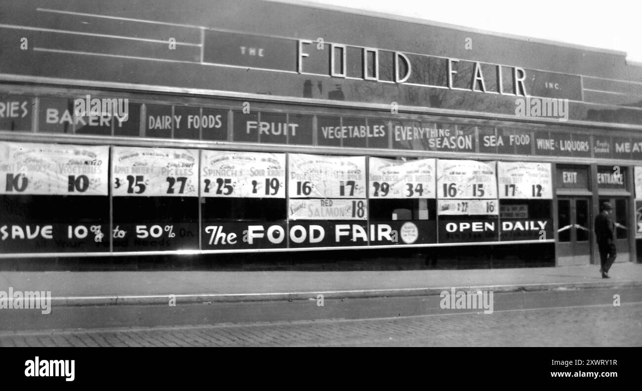 La façade d'une épicerie Food Fair en Pennsylvanie, CA. 1950s. Banque D'Images