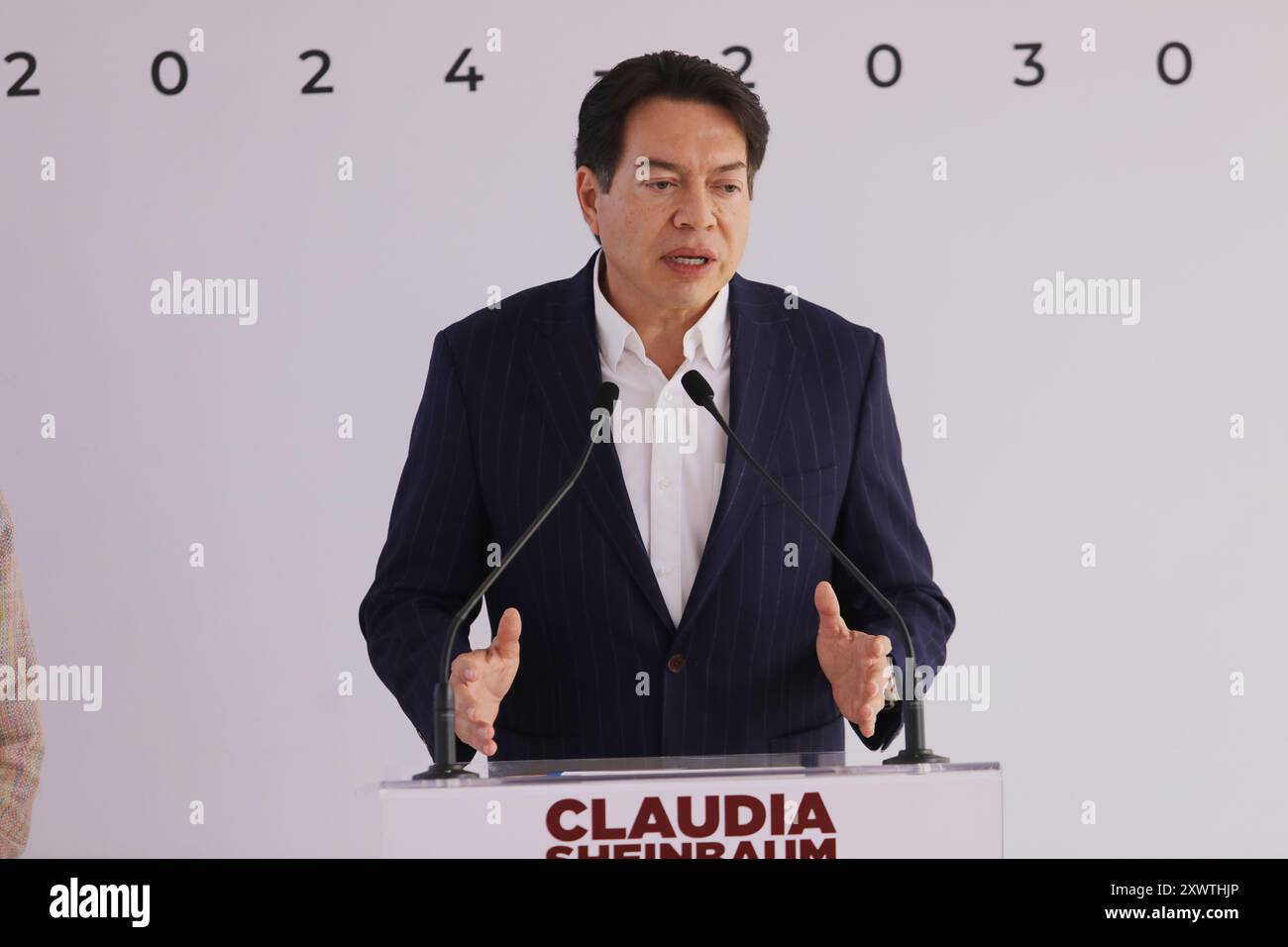 Mexico, Mexique. 20 août 2024. Mario Delgado s'exprimant lors d'une conférence d'information après Claudia Sheinbam Pardo a annoncé qu'il est le représentant du processus d'élection du nouveau président de Morena, avant le changement de sexe. Le 20 août 2024 à Mexico, Mexique. (Photo de Ian Robles/Eyepix Group/SIPA USA) crédit : SIPA USA/Alamy Live News Banque D'Images