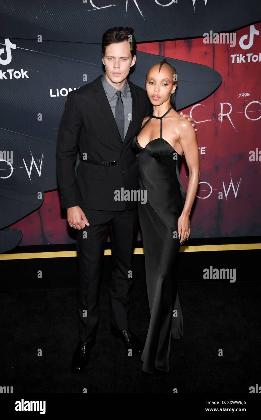 New York, États-Unis. 20 août 2024. Bill Skarsgård et FKA Twigs assistent à la première du film Crow au Village East d'Angelika à New York, NY, le 20 août 2024. (Photo par Efren Landaos/Sipa USA) crédit : Sipa USA/Alamy Live News Banque D'Images