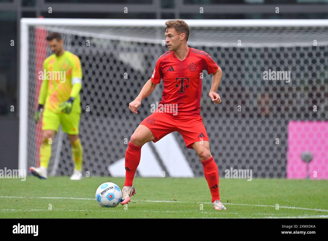 Munich, Deutschland. 20 août 2024. Joshua KIMMICH (FC Bayern Munich), action, action individuelle, image unique, découpe, photo du corps entier, silhouette entière. Football friendly FC Bayern Munich -Grasshoppers Zuerich 4-0 le 20 août 2024, FC Bayern Campus, football 1ère Bundesliga, saison 2024/2025. ? Crédit : dpa/Alamy Live News Banque D'Images