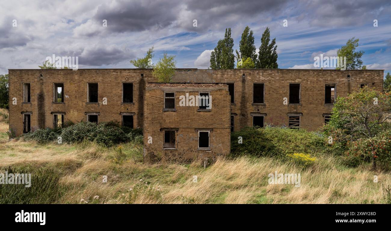 Bâtiment abandonné dans une ancienne base de la RAF Banque D'Images