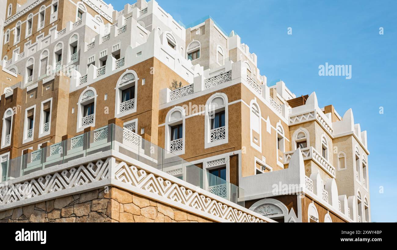 Façade d'un Resort Living Kingdom of Sheba et Wyndham Residences The Palm situé sur Arabia Felix Island Dubai UAE. Hôtels luxueux de Palm Jumeirah Banque D'Images