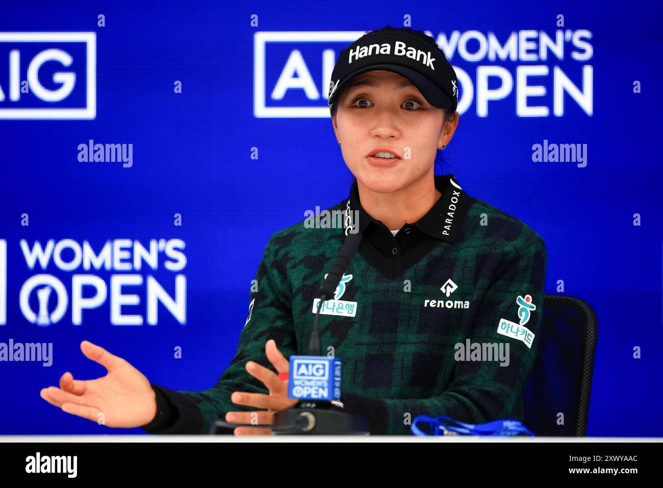 21 août 2024 ; Old course à St Andrews, St Andrews, Fife, Écosse ; AIG Womens Open Golf, jour d'entraînement 3 ; Lydia Ko de Nouvelle-Zélande parle aux médias après sa manche pro am sur l'Old course, St Andrews Links à l'AIG Women's Open Banque D'Images