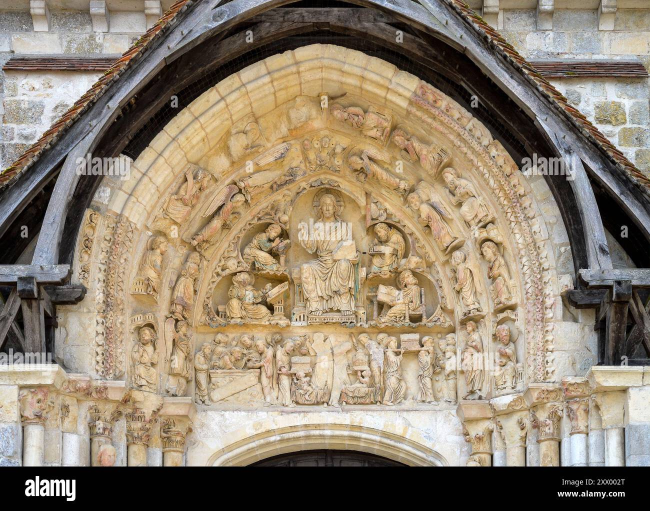 Frankreich, Saint Benoit sur Loire, Abbaye de Fleury, Nordportal, Tympanon Banque D'Images