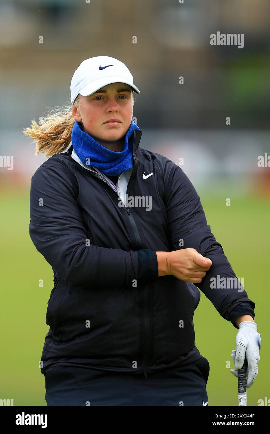 21 août 2024 ; Old course at St Andrews, St Andrews, Fife, Écosse ; AIG Womens Open Golf, jour d'entraînement 3 ; Maja Stark de Suède se tient sur le deuxième tee de l'Old course, St Andrews Links lors d'une ronde d'entraînement à l'AIG Women's Open Banque D'Images