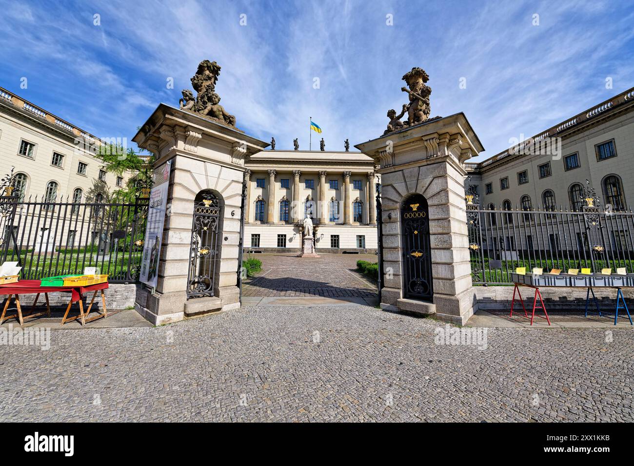 Bâtiment principal de l'Université Humboldt, ou Palais du Prince Henry, sous den Linden, Berlin Mitte, Berlin, Allemagne, Europe Banque D'Images