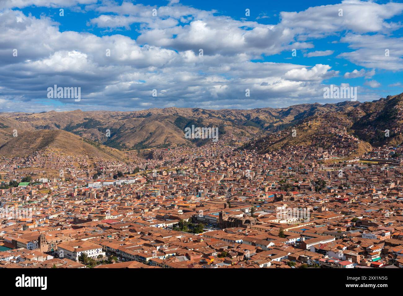 Vue surélevée de la ville de Cusco (Cuzco), Province de Cusco, région de Cusco, Pérou, Amérique du Sud Banque D'Images