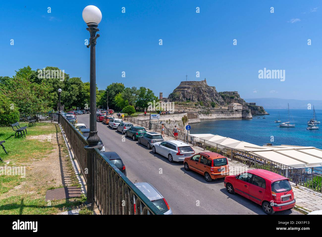 Vue de la vieille forteresse de Corfou dans la ville de Corfou, Corfou, mer Ionienne, îles grecques, Grèce, Europe Banque D'Images