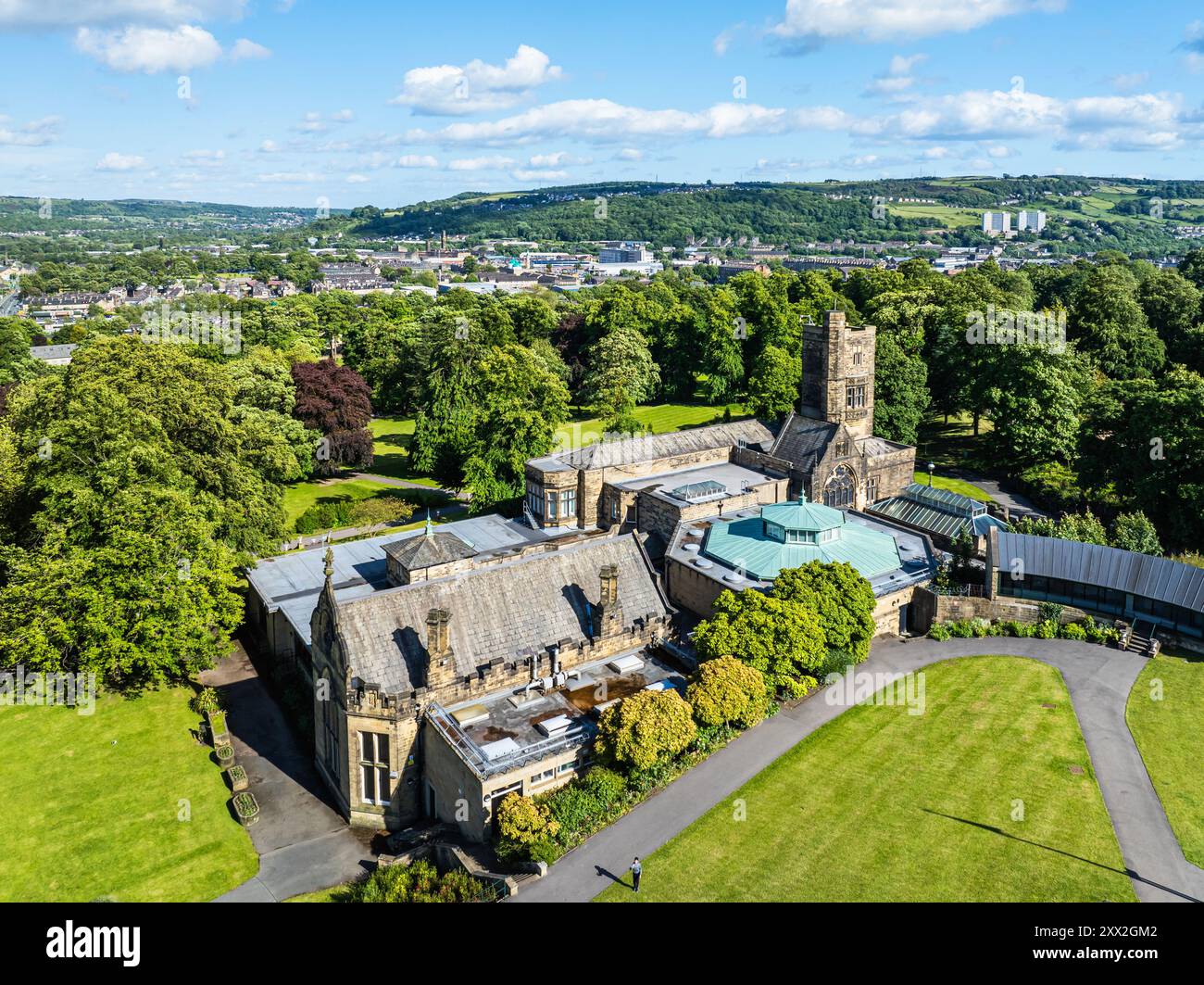 Château et jardins de Cliffe d'un drone, Keighley, West Yorkshire, Angleterre Banque D'Images