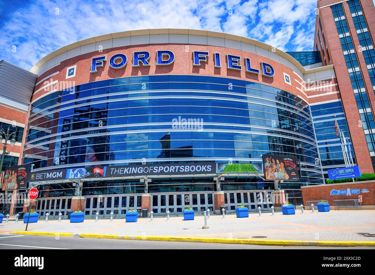 Detroit, États-Unis - 12 août 2024 : architecture extérieure du Ford Field - un lieu sportif dans le quartier du centre-ville Banque D'Images