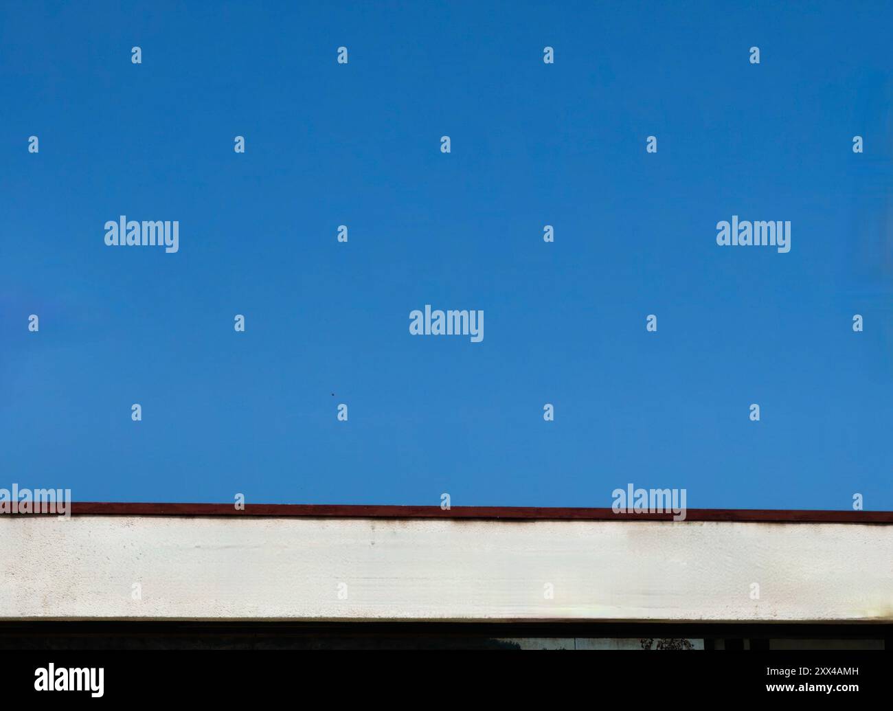 Ciel bleu et espace négatif : concept minimalisme et simplicité Banque D'Images