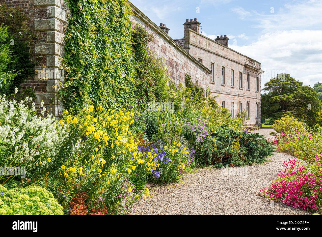 Dalemain Historic Mansion & Gardens près de Penrith, Cumbria, Angleterre Royaume-Uni Banque D'Images
