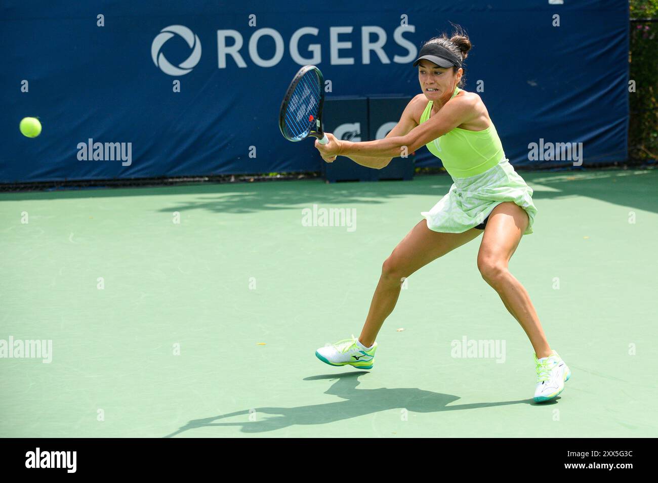 Toronto, ON, Canada - 4 août 2024 : Miriam Bulgaru (ROU) joue contre Bernarda Pera (USA) lors du match de qualification de l'Open de la Banque nationale Banque D'Images