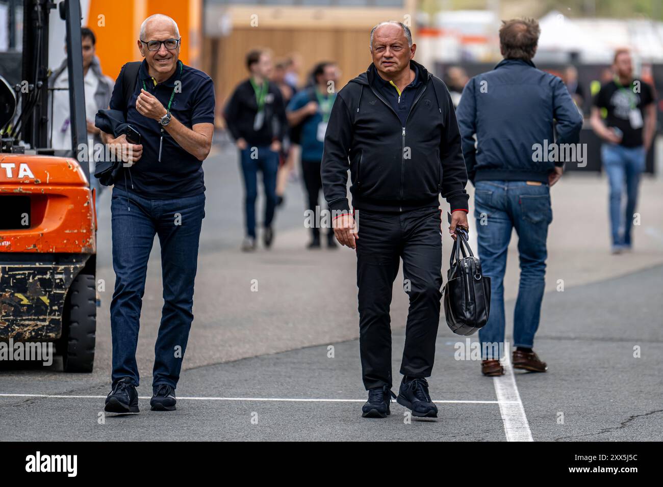 Zandvoort, pays-Bas, le 22 août, Frédéric Vasseur, français, concourt pour Ferrari. The Build Up, manche 15 du championnat de formule 1 2024. Crédit : Michael Potts/Alamy Live News Banque D'Images