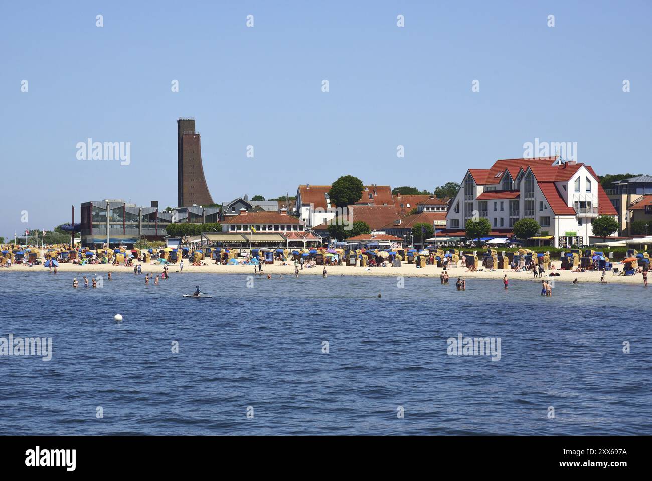 Europe, Allemagne, Schleswig Holstein, Kiel, fjord de Kiel, mer Baltique, Laboe, plage et Mémorial naval, Europe Banque D'Images