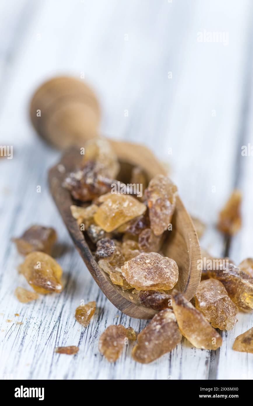 Partie de sucre candi brun comme détaillé close-up shot (selective focus) Banque D'Images