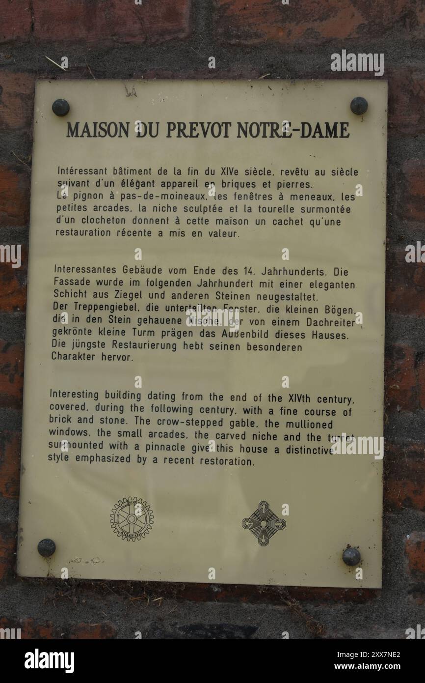 Une plaque à Valenciennes MAISON DU PREVOT NOTRE-DAME Banque D'Images