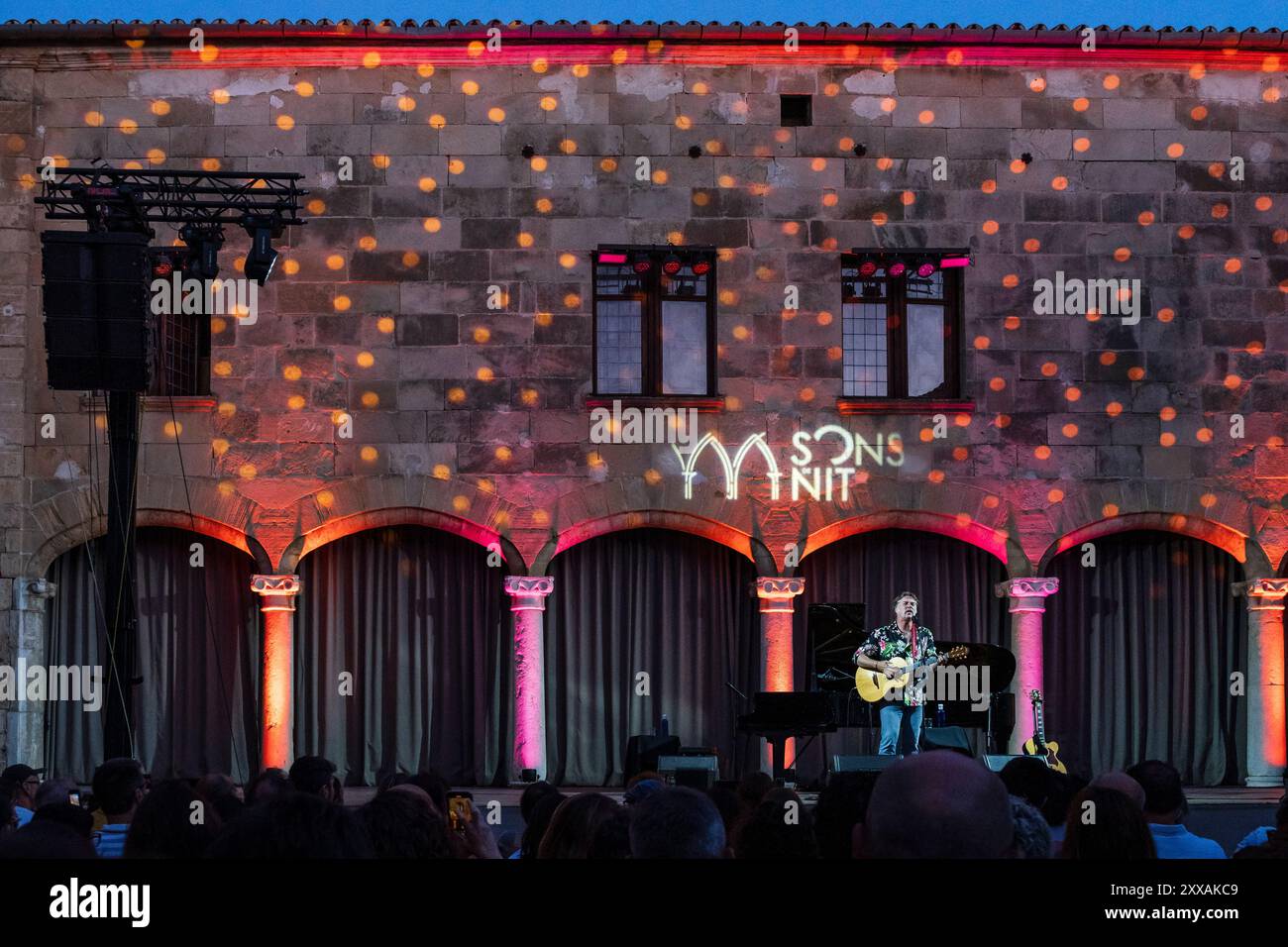 Rufus Wainwright, concert acoustique dans le cloître de Pollença, Majorque, Îles Baléares, Espagne Banque D'Images