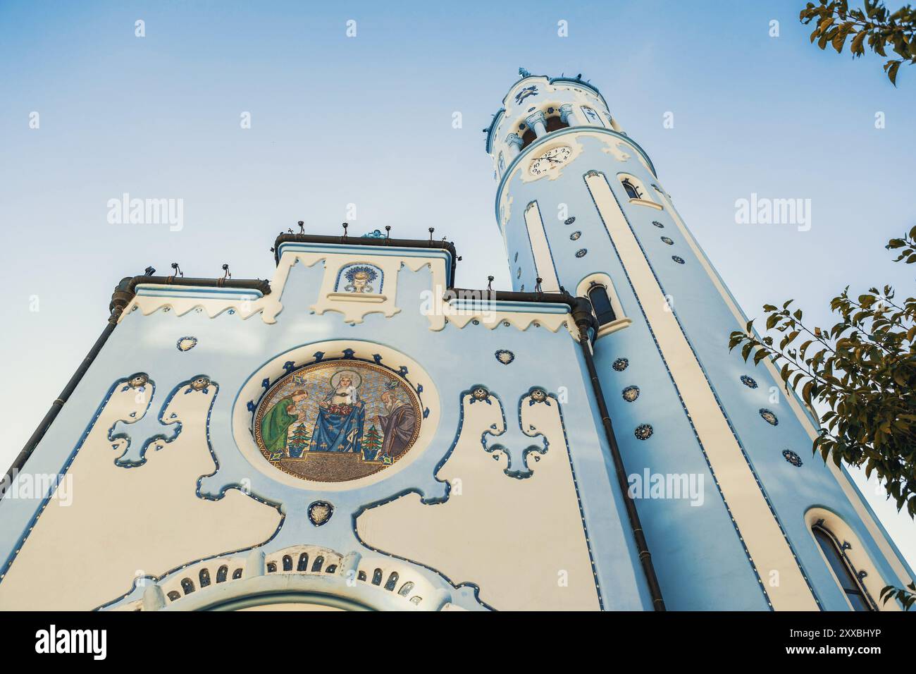 Bratislava, Slovaquie - 9 septembre 2023 : L'église bleue Banque D'Images