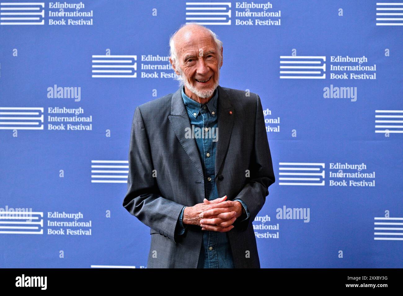 Édimbourg, Écosse, Royaume-Uni. 13 août 2024. Festival international du livre d'Édimbourg : Roger McGough, poète anglais, auteur et dramaturge à la photocall officielle. Crédit : Craig Brown/Alamy Live News Banque D'Images