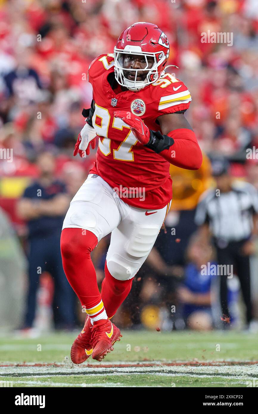 22 août 2024 : Felix Anudike Uzomah (97), lors d'un match de pré-saison contre les Bears de Chicago au GEHA Field au stade Arrowhead de Kansas City, Missouri. David Smith/CSM (image crédit : © David Smith/Cal Sport Media) Banque D'Images