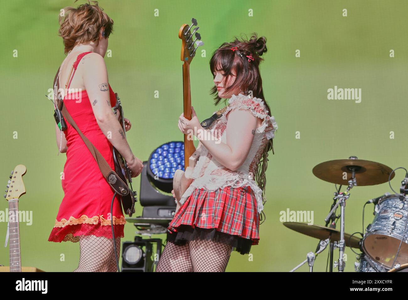 Londres, Royaume-Uni. 23 août 2024. 23 août 2024 Londres Royaume-Uni . Représentation de Newdad au ALL points East Festival à Victoria Park crédit : glamourstock/Alamy Live News crédit : glamourstock/Alamy Live News Banque D'Images