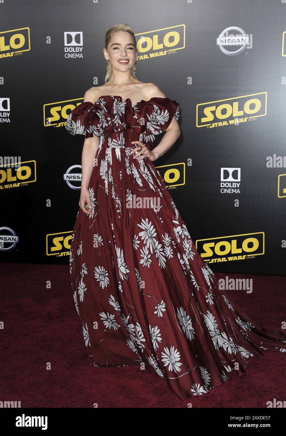 Emilia Clarke lors de la première de Disney Pictures et de Lucasfilm 'Solo : a Star Wars Story' qui s'est tenue au El Capitan Theatre à Hollywood, aux États-Unis, le 10 mai Banque D'Images