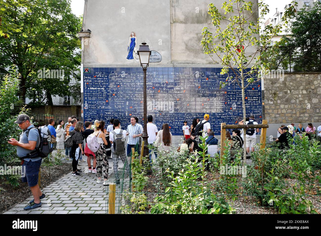 Mur d'amour au jardin des Abbesses - Montmartre, Paris, France Banque D'Images