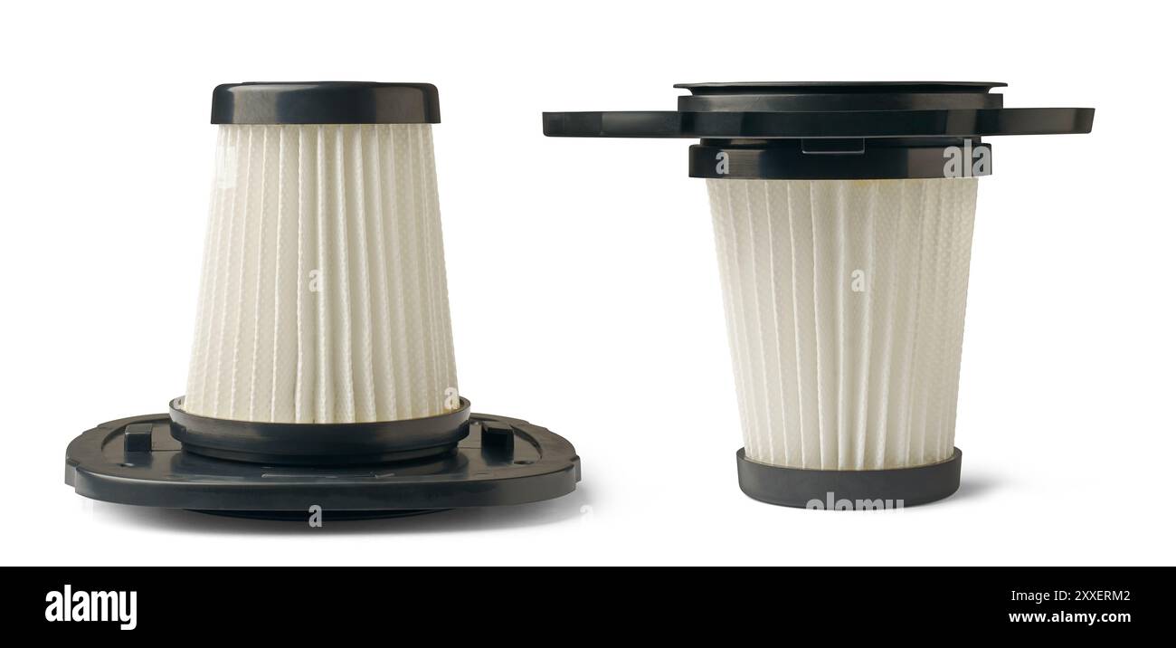 Aspirateur ménager filtres à poussière HEPA fond blanc isolé, concept d'équipement ménager de service, piège de capture du système de filtration à cartouche Banque D'Images
