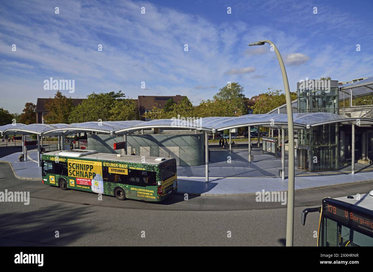 Europe, Allemagne, Hambourg, Poppenbuettel, gare routière, installation moderne, transport local, connexion à S-Bahn, HVV, Hambourg, Hambourg, République fédérale Banque D'Images