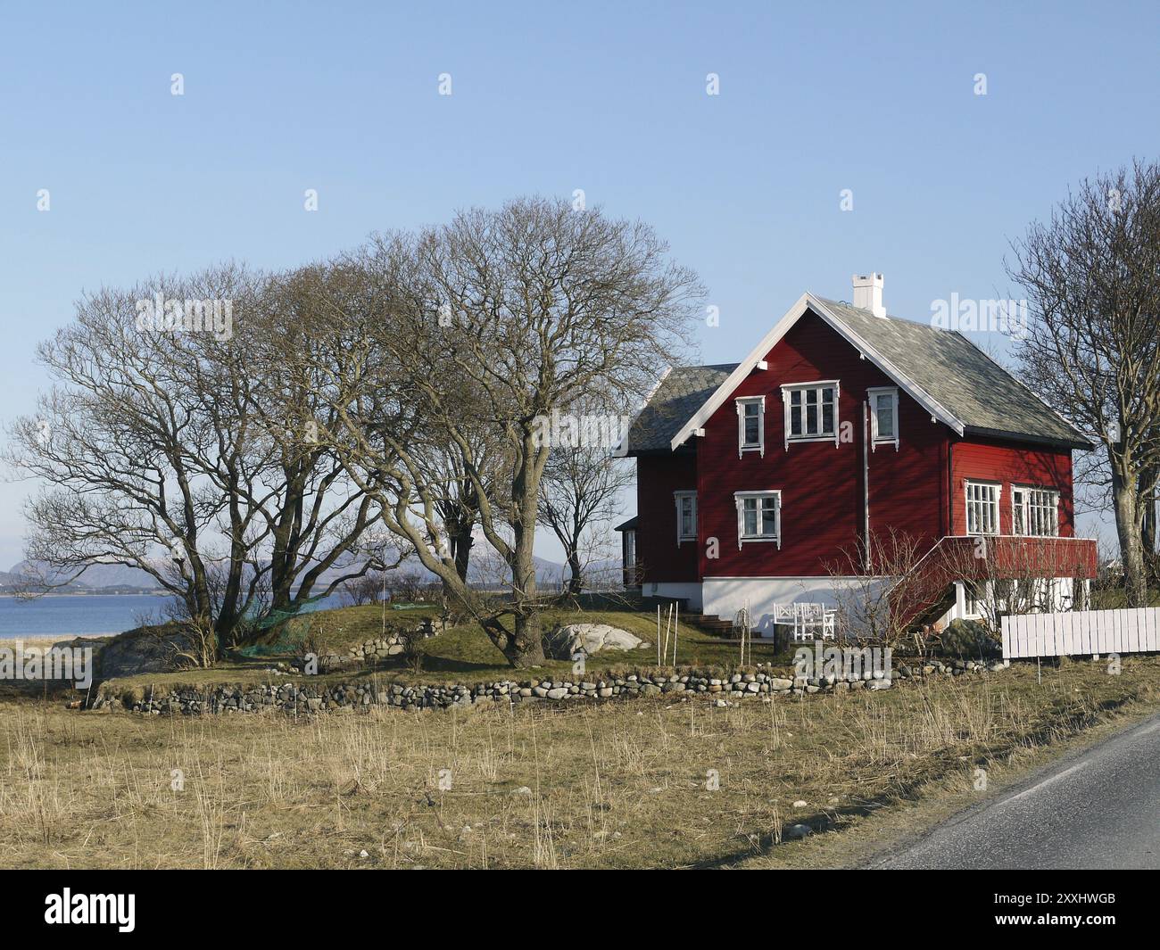 Giske est une île de Norvège près d'Alesund. Maison sur l'île norvégienne Giske près d'Alesund Banque D'Images