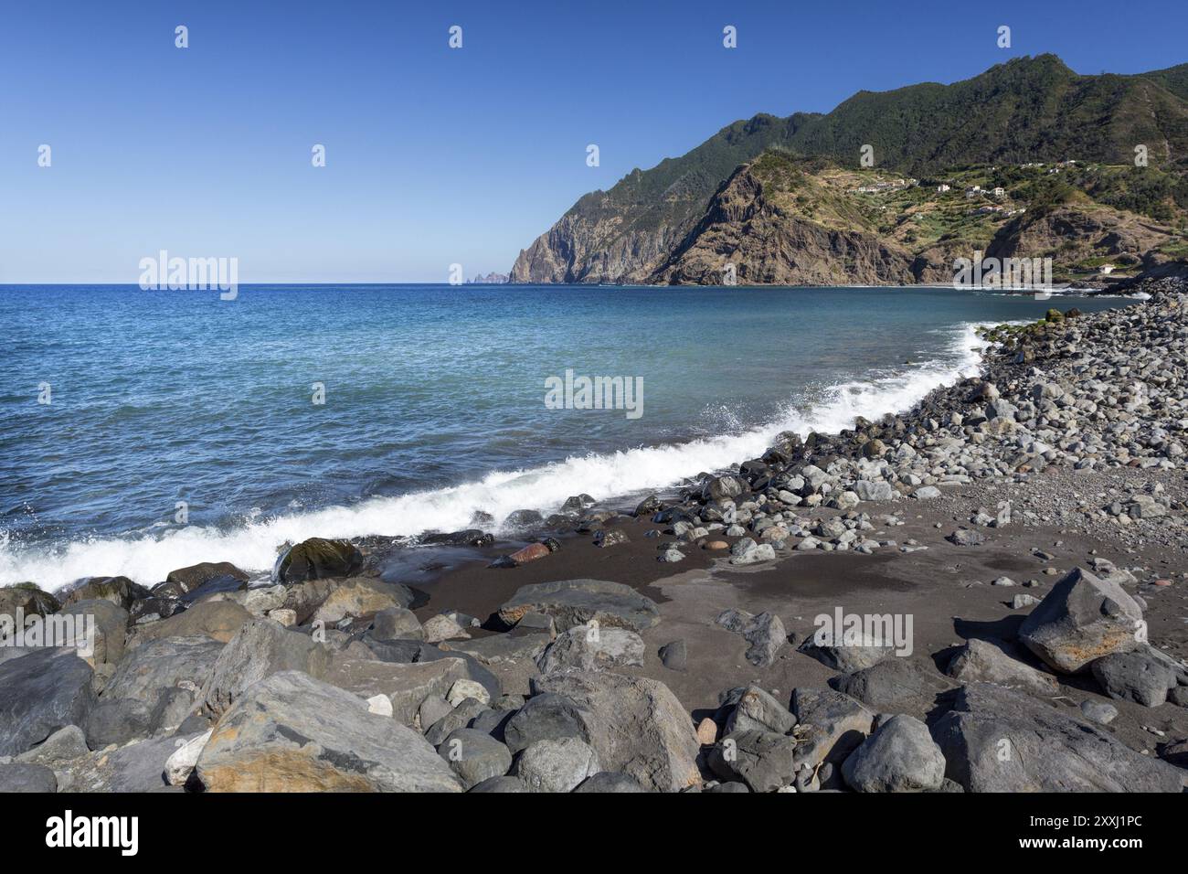 Plage sur la côte nord de Madère Banque D'Images