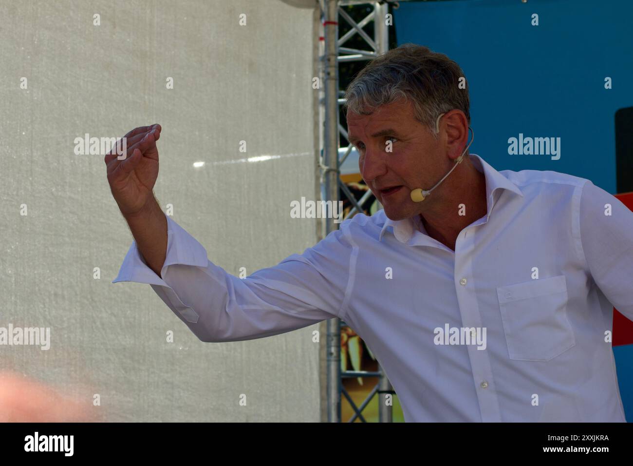 Sömmerda, Allemagne, 24 août 2024. Des centaines de personnes au Festival d'été et écouter le dialogue citoyen avec Björn Höcke. Banque D'Images