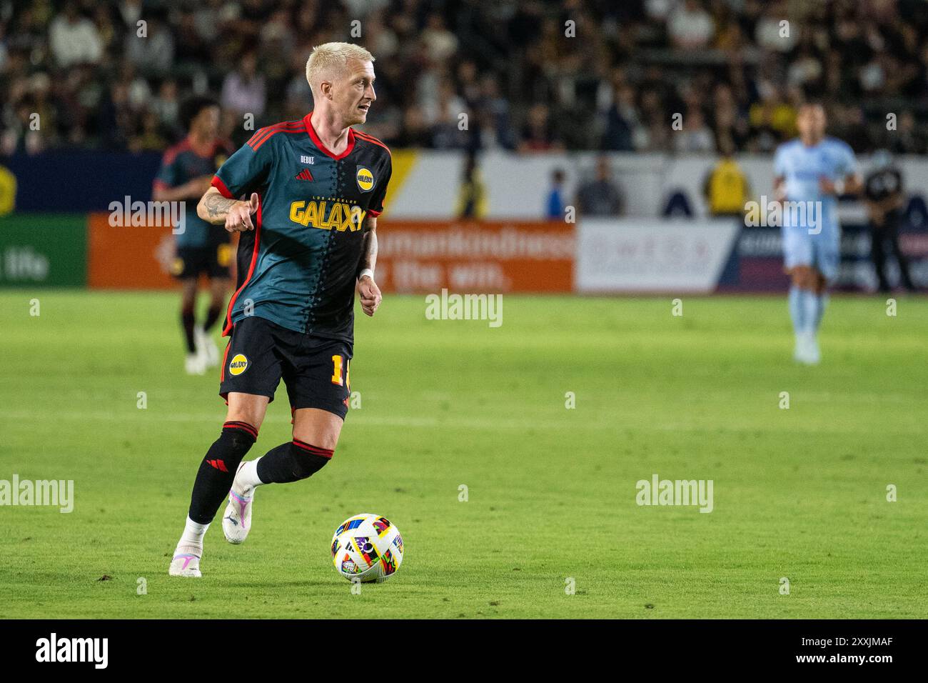 Los Angeles, États-Unis. 24 août 2024. Soccer, Major League Soccer, Los Angeles Galaxy - Atlanta United : Marco Reus (R) en action. Crédit : Maximilian Haupt/dpa/Alamy Live News Banque D'Images