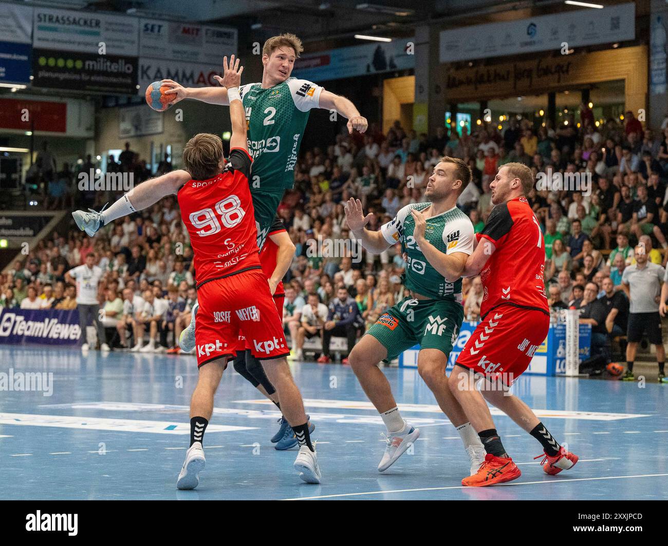 Wurf von Oskar Neudeck (FRISCHAUF! Göppingen, #2), GER, FRISCHAUF! Göppingen vs. BSV Bern, Handball, soirée des joueurs 2024, 24.08.2024, Foto : Eibner-Pressefoto/Eibner-Pressefoto/Stefan Rosenfeld Banque D'Images