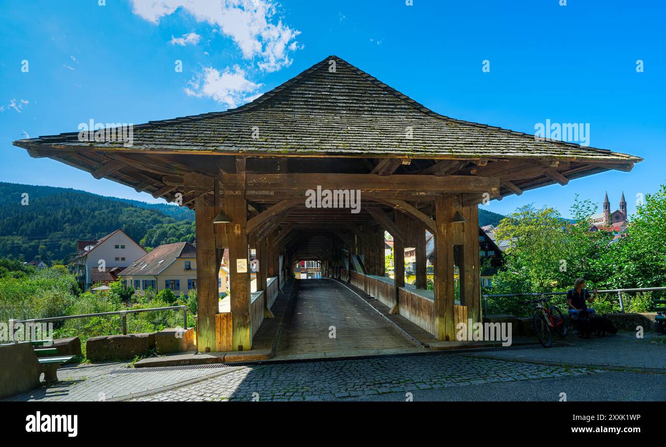 Pont historique en bois Forbach Forêt Noire Allemagne Europe Banque D'Images