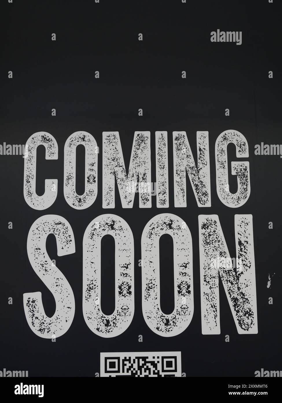 Bientôt promo marketing signe pré-lancement d'une nouvelle entreprise pour générer l'intérêt et l'excitation avant le début de la négociation. Banque D'Images Bientôt promo marketing signe pré-lancement d'une nouvelle entreprise pour générer l'intérêt et l'excitation avant le début de la négociation. Banque D'Images