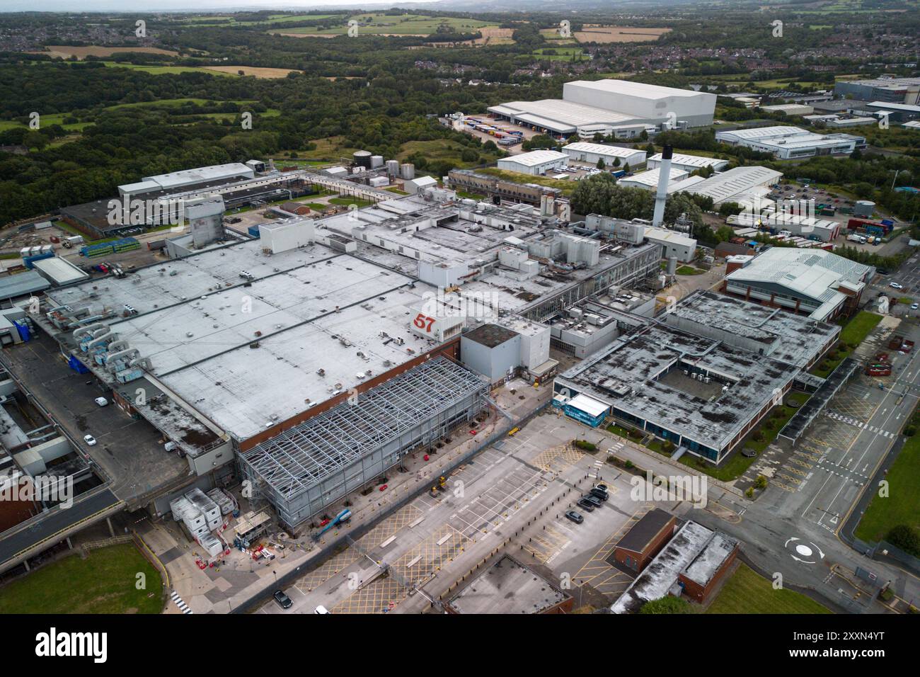 Kitt Green, Wigan, Lancashire, l'usine alimentaire H. J. Heinz Co. Ltd sur Spring Road à Kitt Green, à la périphérie de Wigan, en Angleterre. C'est l'une des plus grandes usines de transformation des aliments en Europe et la plus grande installation de H. J. Heinz au monde. Crédit : British News and Media/Alamy Live News Banque D'Images