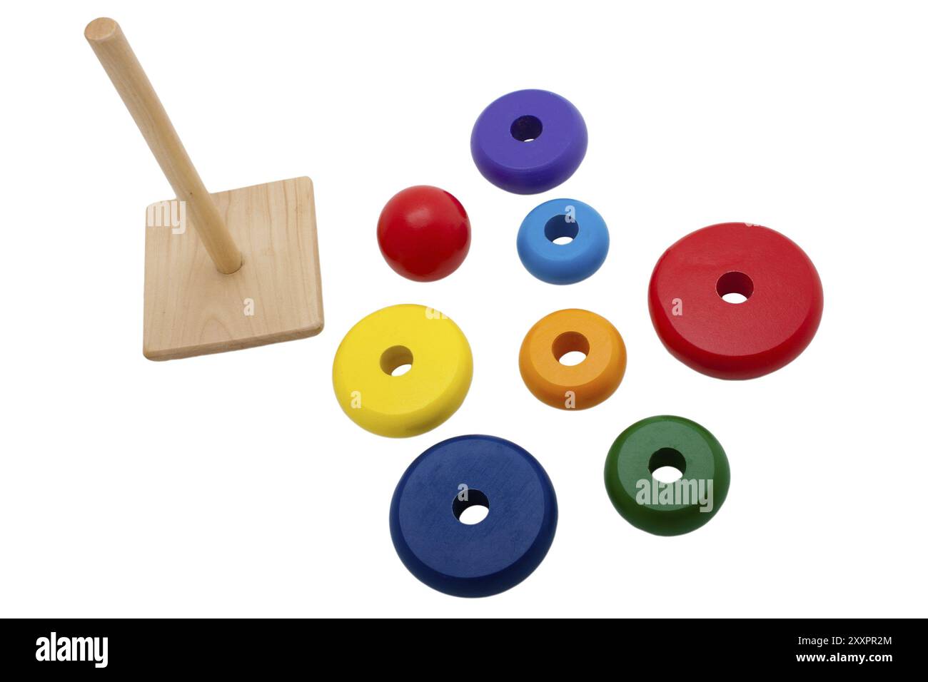 Jouet pyramidal de bloc de couleur en bois pour enfant Banque D'Images