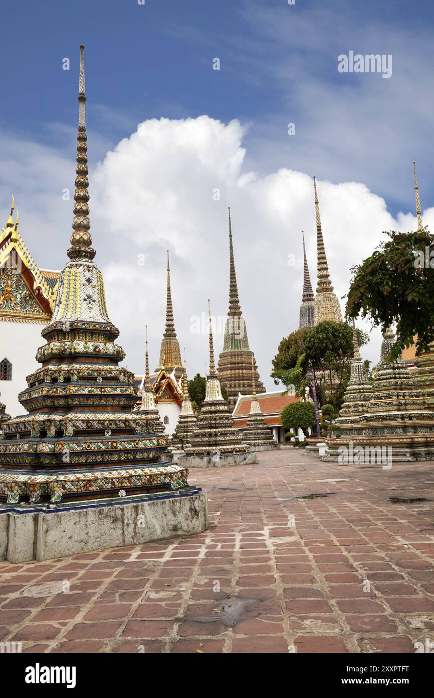 Pagodes à Wat pho, bangkok, thaïlande Banque D'Images