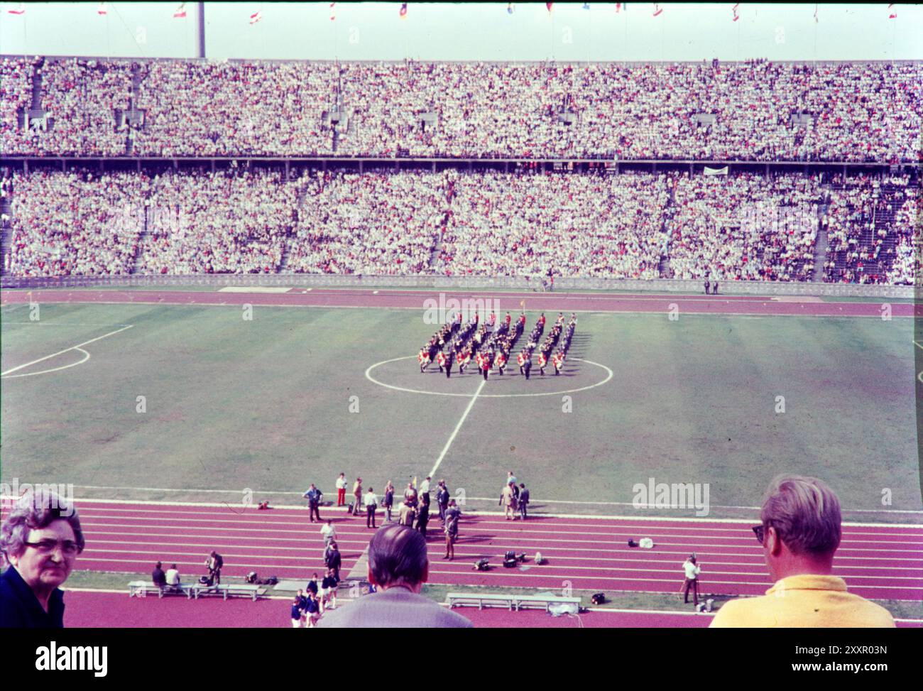 Olympiastadion GER, Berlin, Aufnahme CA. 1961, Olympiastadion, WM Qualfikation Europa, Gruppe 3, BRD und Nordirland, Fußball *** Olympiastadion GER, Berlin, photo CA 1961, Olympiastadion, World Cup qualification Europe, Groupe 3, RFA et Irlande du Nord, Football Banque D'Images