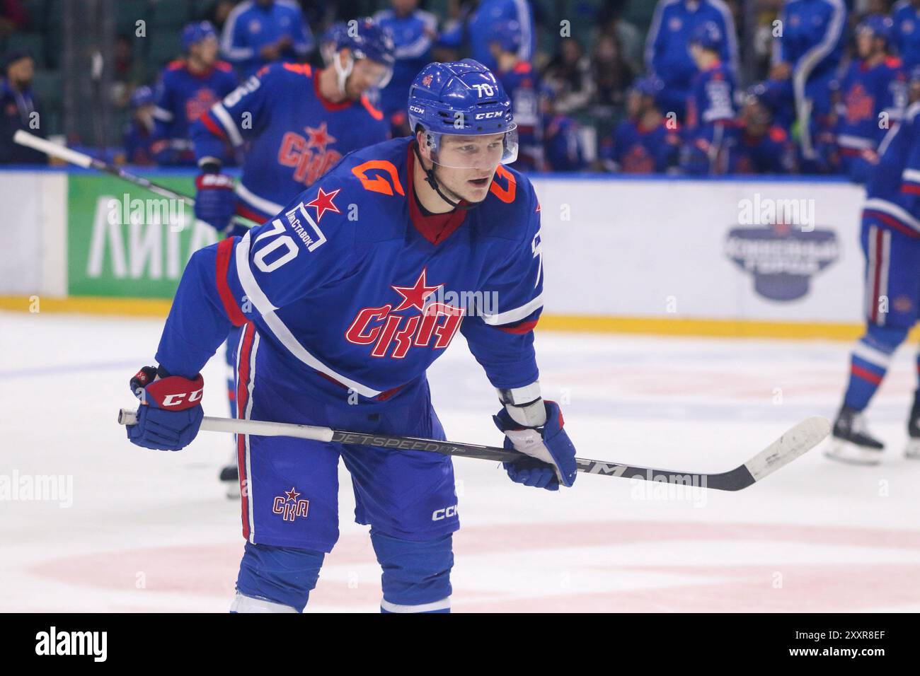 Saint-Pétersbourg, Russie. 25 août 2024. Joueur du club de hockey SKA, Zakhar Bardakov (70) vu en action lors du tournoi de hockey nommé d'après N. G. Puchkov 2024 entre SKA Saint-Pétersbourg et Ak bars Kazan au Palais des sports de glace. (Score final ; SKA Saint Petersburg 4:3 Ak bars Kazan) crédit : SOPA images Limited/Alamy Live News Banque D'Images