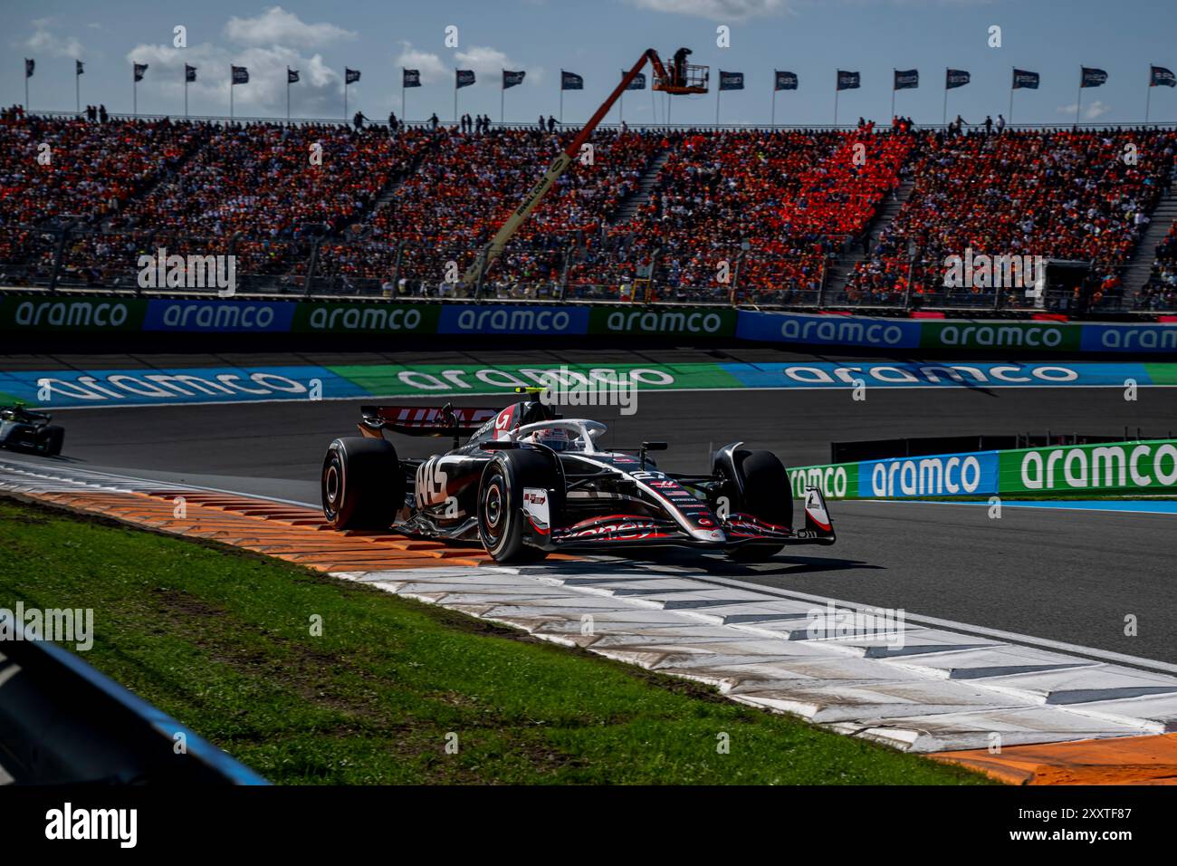 CIRCUIT ZANDVOORT, PAYS-BAS - AOÛT 25 : Nico Hulkenberg, Haas F1 d'Allemagne pendant le Grand Prix des pays-Bas au circuit Zandvoort le dimanche 25 août 2024 à Zandvoort, pays-Bas. (Photo de Michael Potts/BSR Agency) crédit : Michael Potts/Alamy Live News Banque D'Images